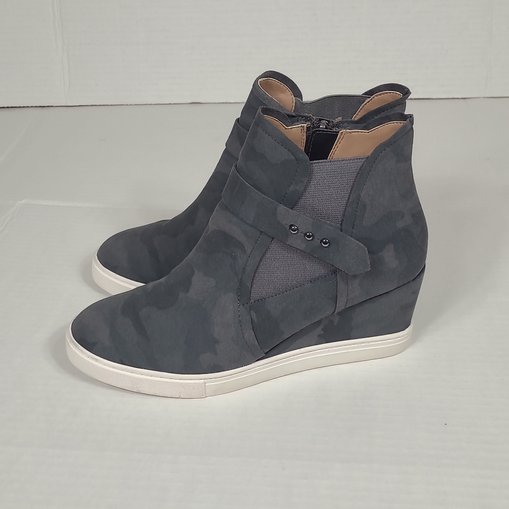 Paolo LinEa CAMO Suede‎ Wedge Sneaker Side Zipper Women Sz 6 M